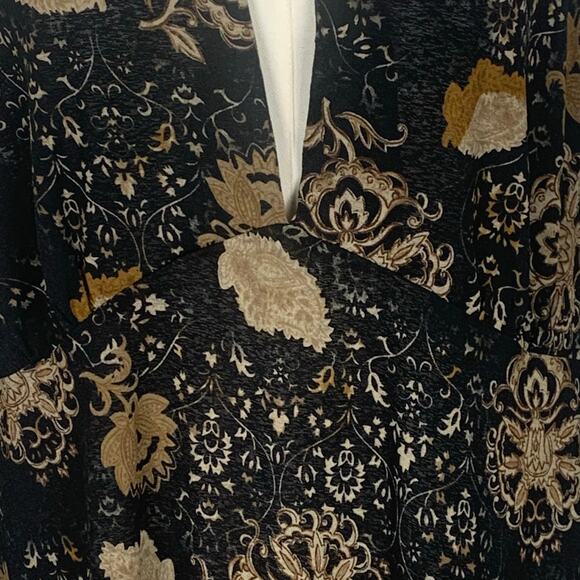 New York City Design Company Black and Brown Floral Sheer Top - Picture 3 of 8